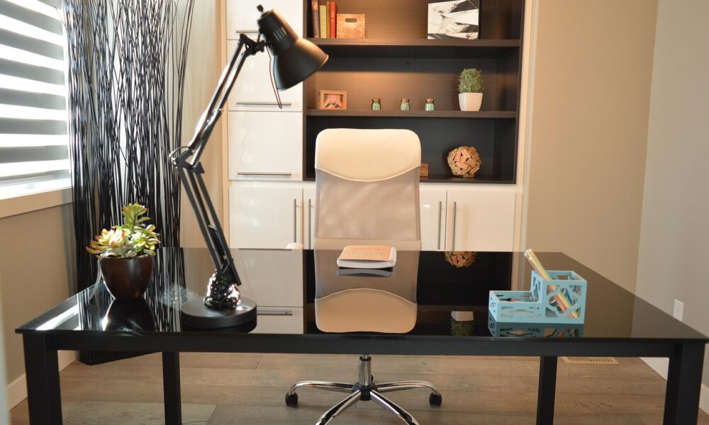 remote-work-essentials:-must-have-tech-for-setting-up-your-home-office